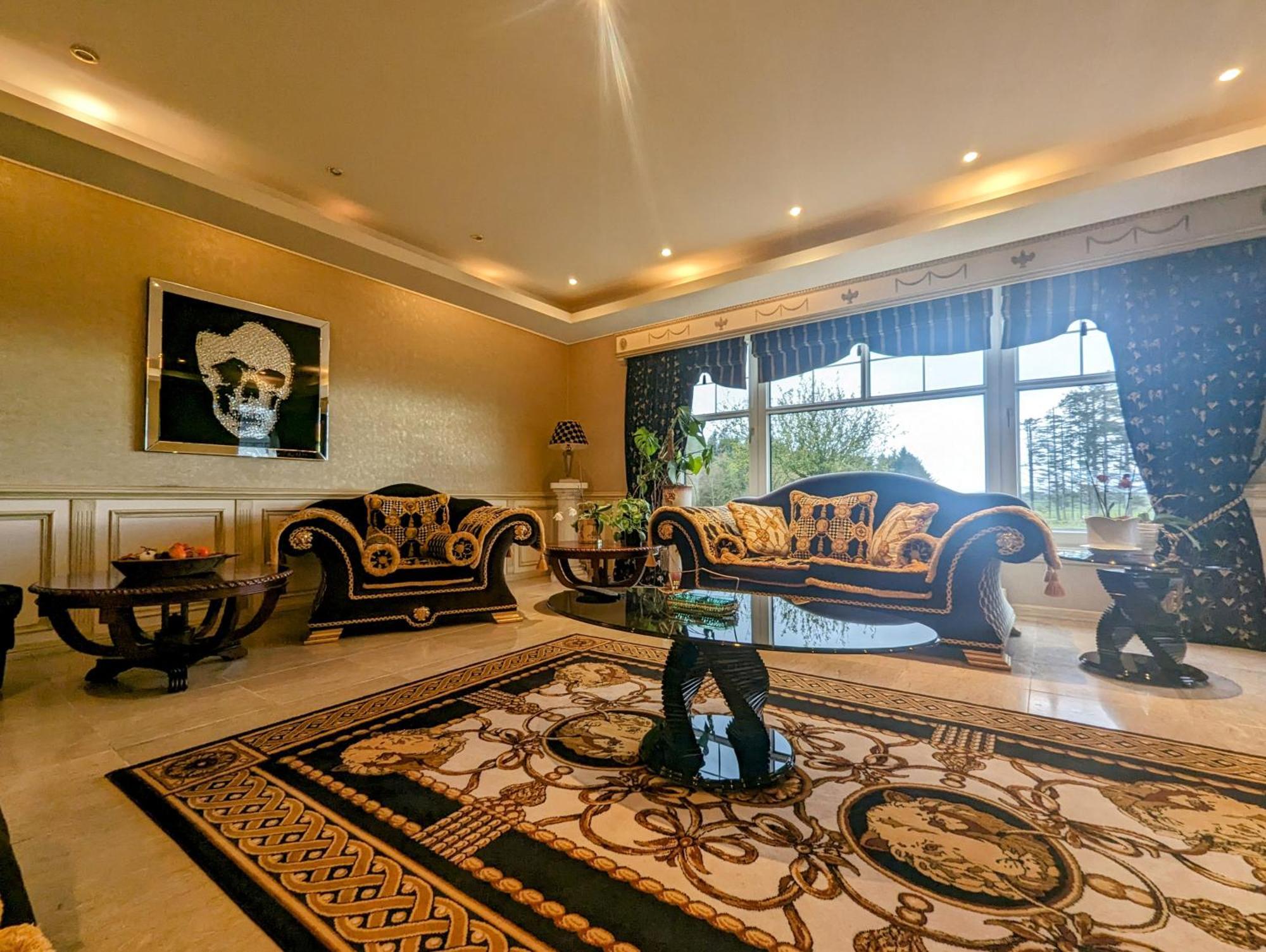 Finn Village - Loch Lomond Villa B&B - Black Room With Jacuzzi-Style Bath Glasgow Eksteriør bilde