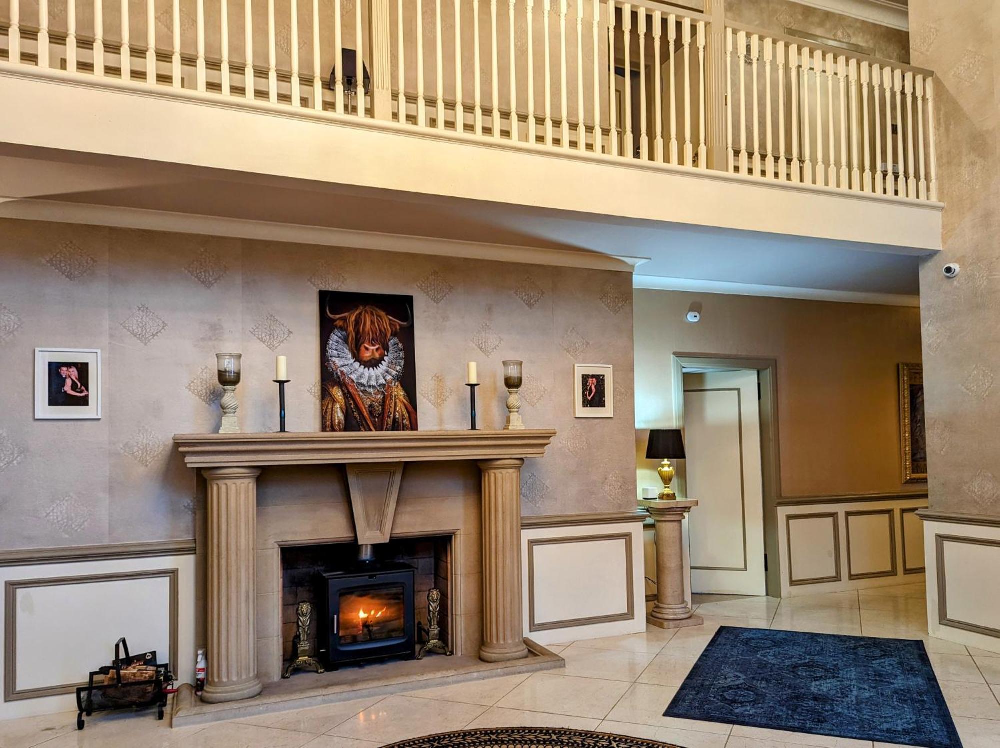 Finn Village - Loch Lomond Villa B&B - Black Room With Jacuzzi-Style Bath Glasgow Eksteriør bilde